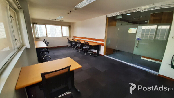 12 PAX Window Office for Rent in Makati CBD 28sqm 
