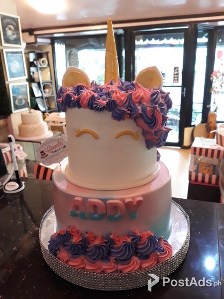 Elegant and customized cake for Birthday Girl