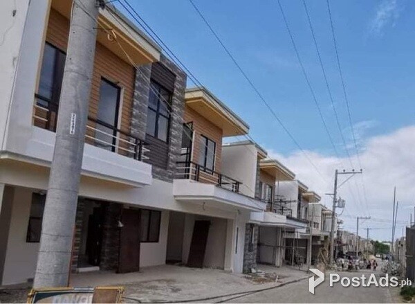 READY FOR OCCUPANCY SPACIOUS TOWNHOUSE CONSOLACION CEBU