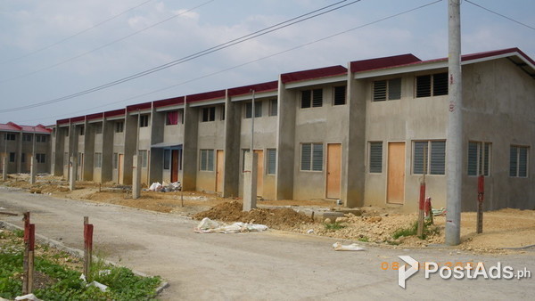 2 Storey Rowhouse For Sale in Villa Donna in Talisay City