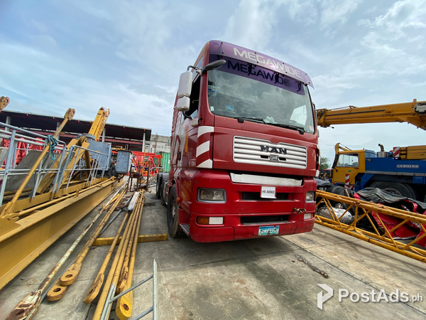 Tractor Head For SALE 