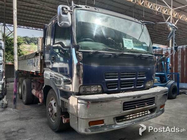 Isuzu Giga 10 wheeler dump 