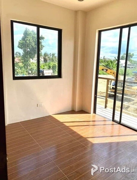 LOW DENSITY PRE SELLING HOUSE NEAR CCLEX BREEZA COVES MACTAN