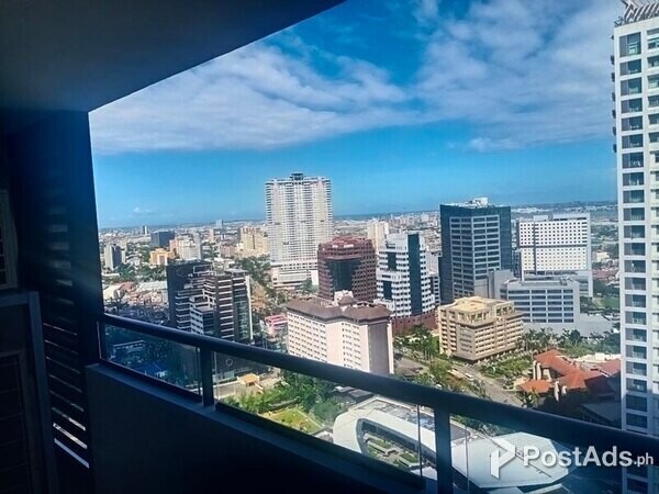 READY TO OCCUPY CONDO FOR SALE IN ALCOVES AT AYALA CENTER