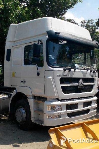 6 WHEELER TRACTOR HEAD SINOTRUK HOWO