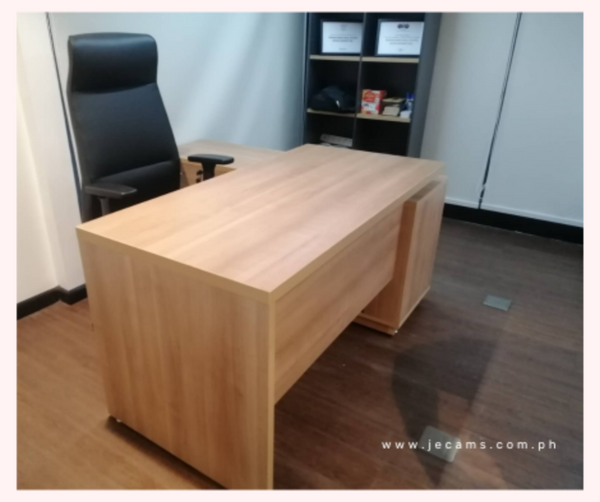 Ultimate Office Table for Modern Professionals