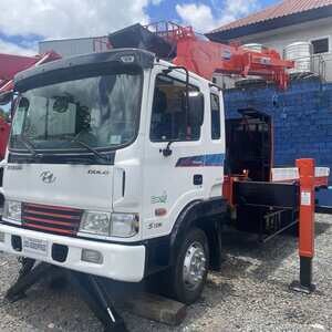 For Sale: Hyundai 7 Tons Boom Truck - Kanglim Boom Crane Model | PostAds PH