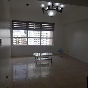 2 BR Unfurnished Condo in One Lafayette, Salcedo Village, Makati | PostAds PH