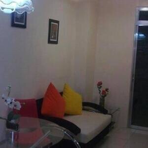 Studio Type Semi-Furnished Condo in Diamond Tower Condo | PostAds PH