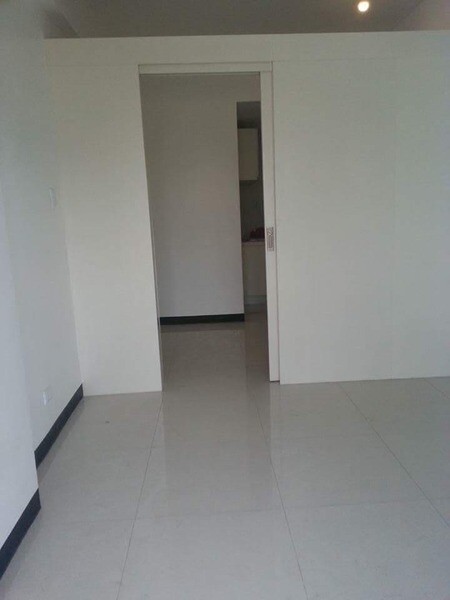 1 BR Unfurnished Condo with Balcony in Monterico Residences