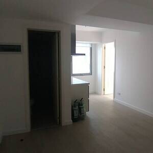 2 BR Unfurnished Condo w/parking in Azure Urban Resort, Paranaque | PostAds PH