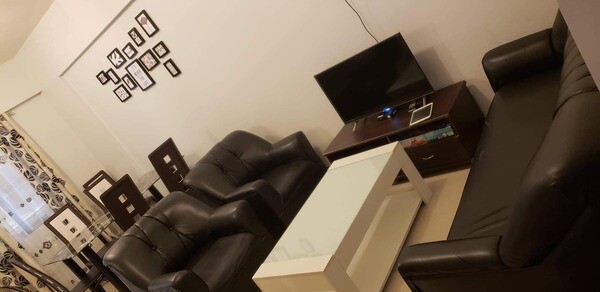 2 BR Furnished Condo Unit in The Birchwood, Acacia Estates, Taguig 