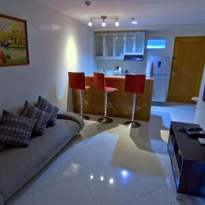 2 Bedroom Fully Furnished Condo in Tres Palmas, Taguig | PostAds PH