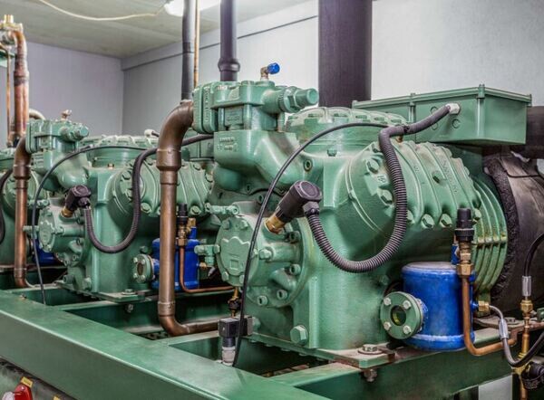 Industrial Machine Equipment Pump Installer