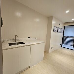 THE HIGHLINE BY AVENIR home office space Mandaue | PostAds PH
