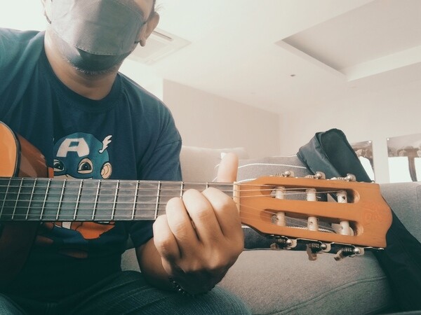 Guitar and Ukulele Lessons Manila