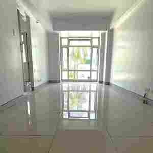 Condo Unit For Rent - 5th Floor at 2nd Floor Parkside Villas Newport City | PostAds PH