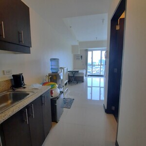 Condo Unit For Rent - 20th Floor Tower B at Axis Residences | PostAds PH