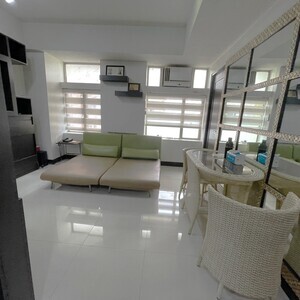 Condo Unit For Rent - 14th Floor Tower 3 at Manhattan Parkway | PostAds PH