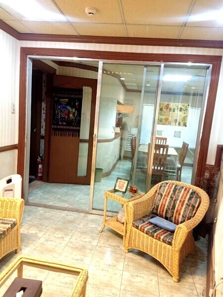 Office/Clinic Unit For Rent - Unit 2001 at Medical Plaza Makati