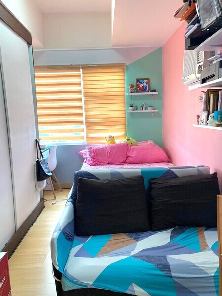 Condo Unit For Sale - 9th Floor West Tower at One Archers Place