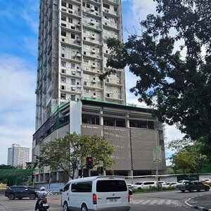 3BR LUCIMA CONDO NEAR AYALA CEBU WITH 2 PARKING | PostAds PH