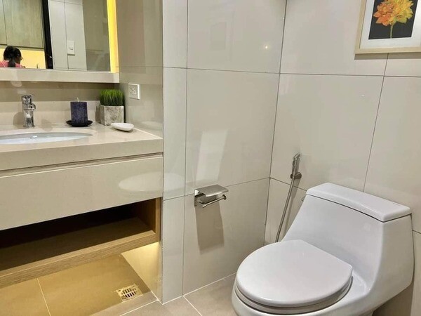 2BR OVERLOOKING CONDOTEL CEBU CITY 128 NIVEL HILLS