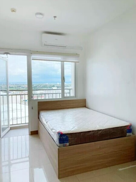 Condo Unit For Rent - 17th Floor Tower 2 at South Residences