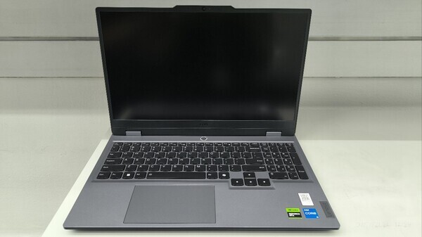 LENOVO LOQ 15IRX9 
