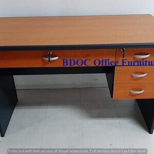 office table/ freestanding table/ office furniture | PostAds PH