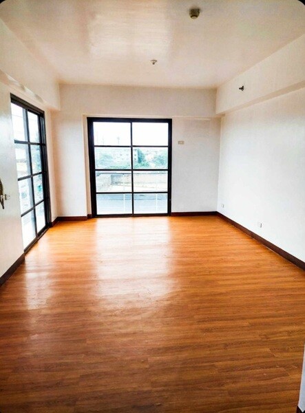 BIG Studio Tara Residences near New Era/UP - RUSH SALE 4M negotiable
