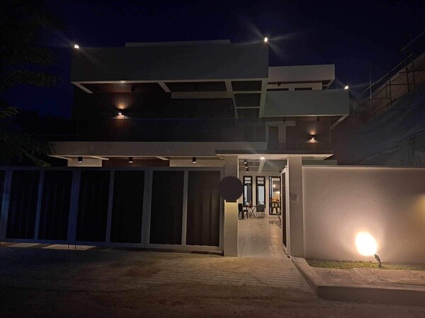 6BR 3Storey Hotspring Resort LAGUNA RUSH SALE 