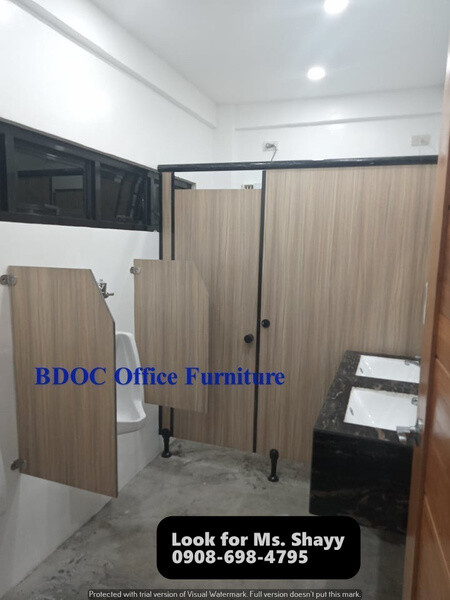 Toilet Urinal Partition/ School Chair Office Partition/Office Furniture