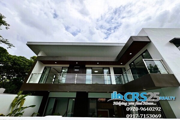House for sale with Swimming pool in Consolacion Cebu
