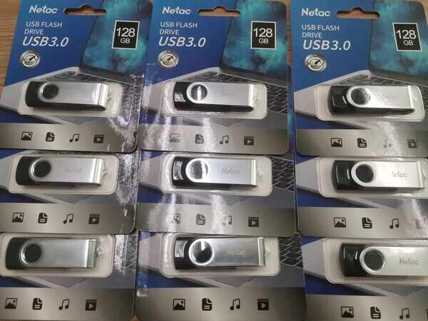 Netac USB 3.0 128GB Flash Drive