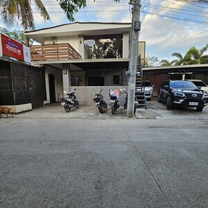 HOUSE WITH SECOND BUILDING FOR OFFICE, 15 CAR PARKING | PostAds PH