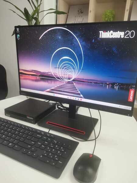 LENOVO COMPUTER DESKTOP SET
