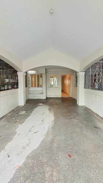 Townhouse for Sale in BF Resort Village 6.2M