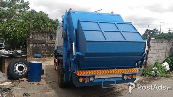 6 WHEELER GARBAGE TRUCK 8 CUBIC EURO 4 HOWO SINOTRUK