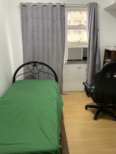 Studio Condo Unit For Rent - 10th Floor East Tower at One Archers Place 