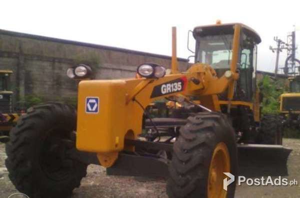 GR135 Grader XCMG (Cummins Engine 6BT5.9-C)