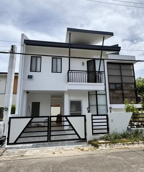 3 Bedroom House and for sale in Talamban Cebu
