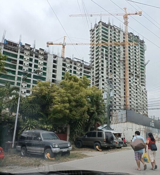 OVERLOOKING CONDO CEBU 128 NIVEL HILLS STUDIO UNIT 