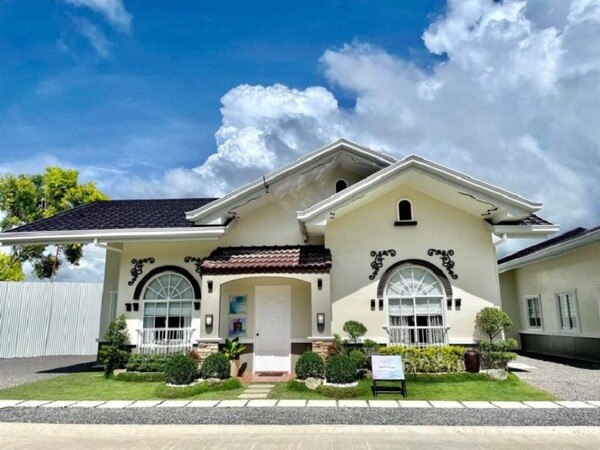 SINGLE DETACHED BUNGALOW HOUSE TOLEDO ROYAL PALMS