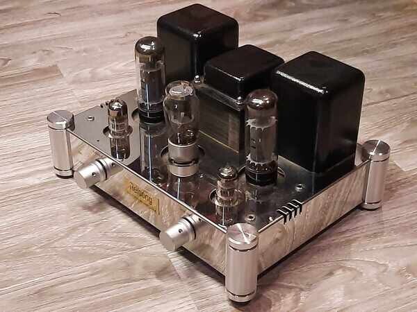 vacuum tube amplifier vintage audio and hifi speaker for sale