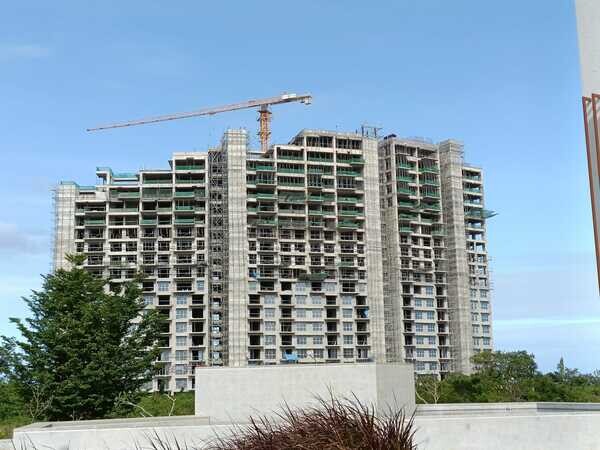 ARUGA MACTAN CEBU BEACHFRONT CONDOMINIUM-1BR