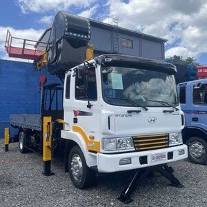 6-Wheeler Hyundai 7 Tons Boom Truck Soosan SCS866LS with Man Lift Bask | PostAds PH