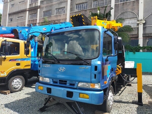HYUNDAI 7 TONS BOOM TRUCK FOR SALE