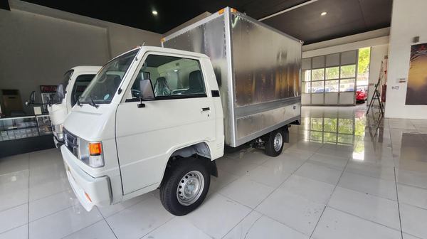 MITSUBISHI L300 ALUMINUM VAN/ CLOSE VAN