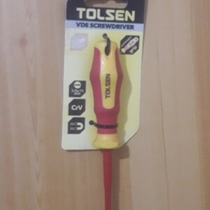 Screwdriver Insolated for electrical work with magnetic tip. | PostAds PH